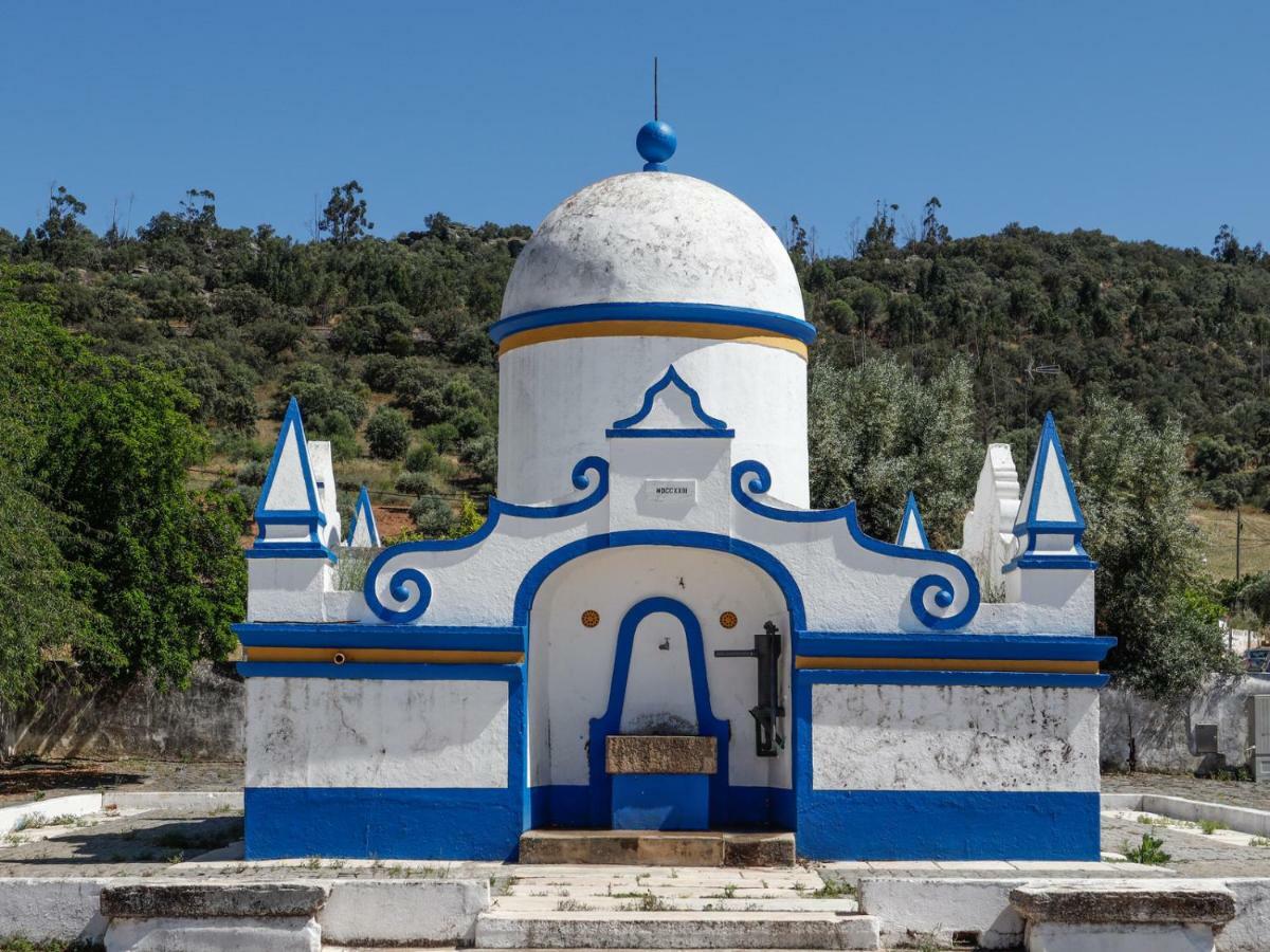 הוילה מונסראז Casa Da Fonte / Fountain House מראה חיצוני תמונה