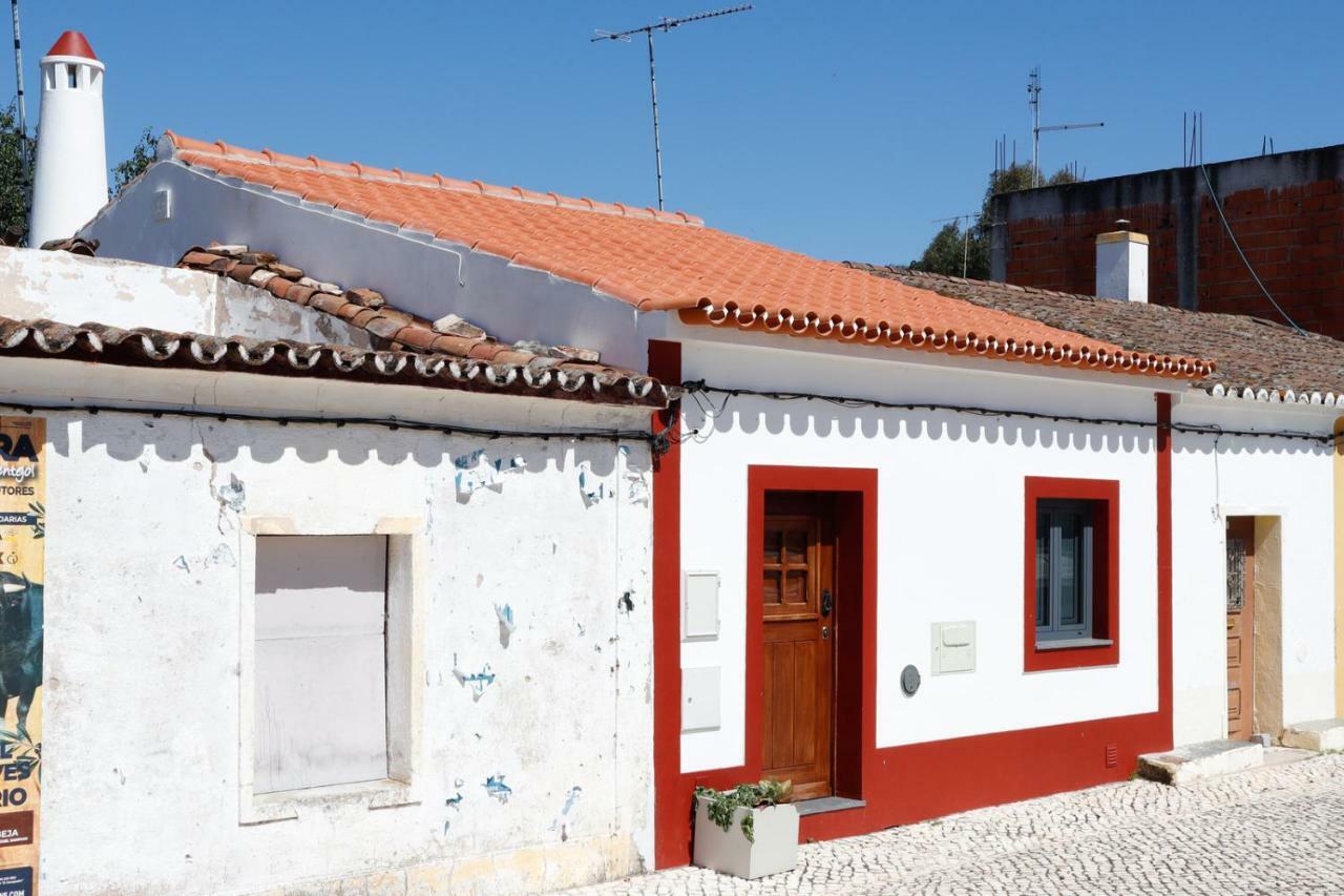 הוילה מונסראז Casa Da Fonte / Fountain House מראה חיצוני תמונה